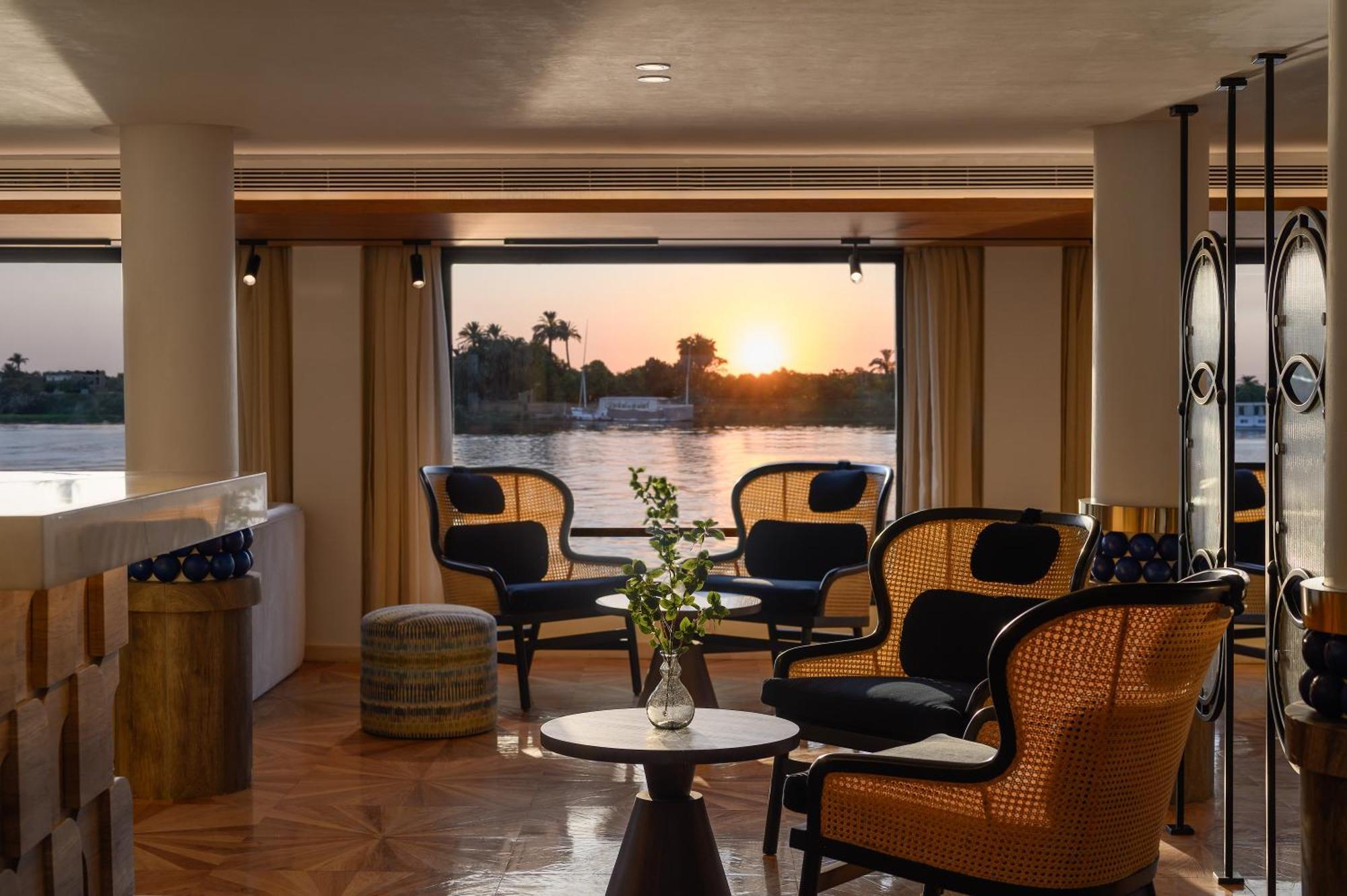 Soleil Nile Cruise - Every Monday From Luxor For 4 & 7 Nights, And Every Friday From Aswan For 3 & 7 Nights Dış mekan fotoğraf