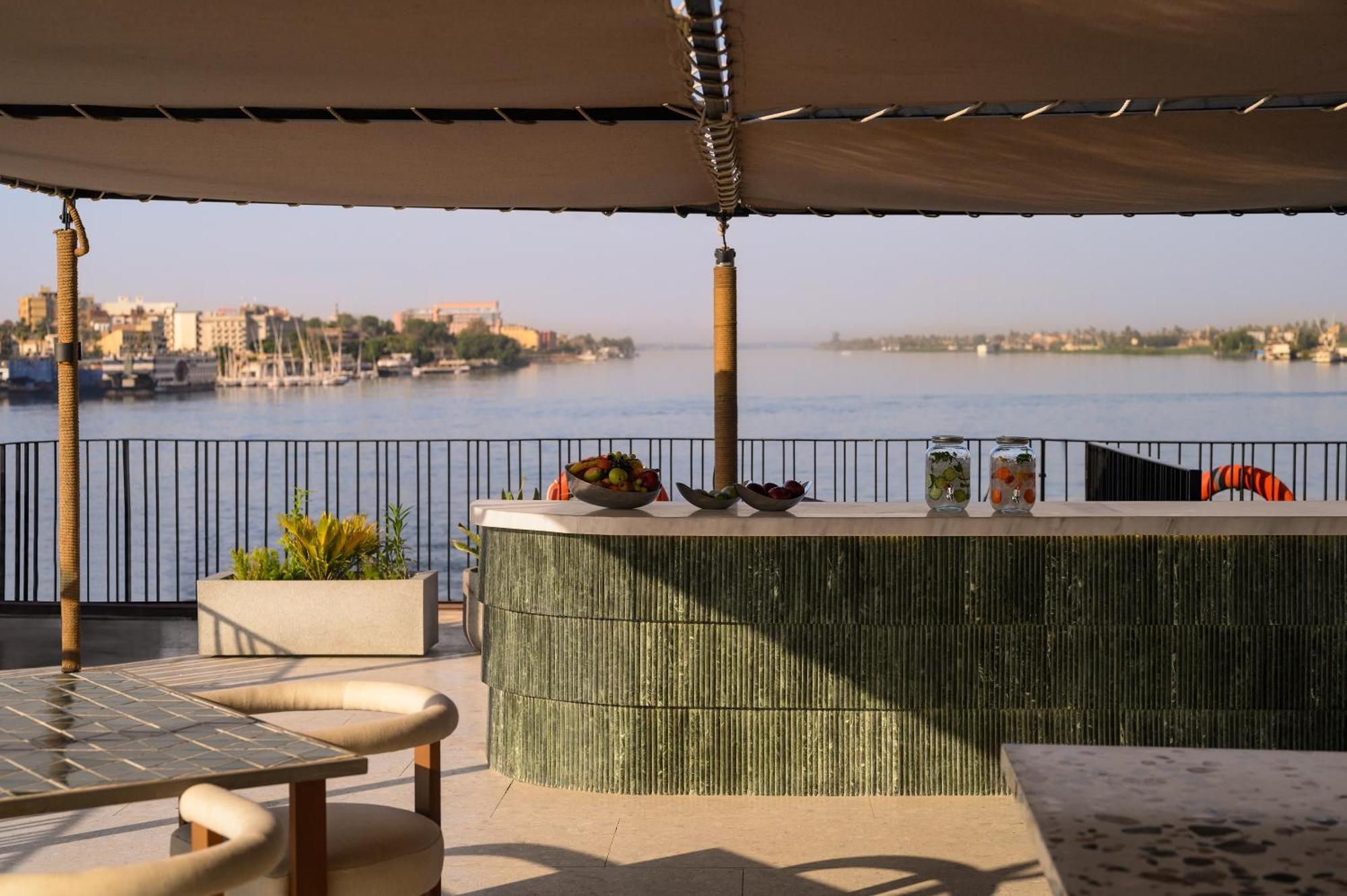 Soleil Nile Cruise - Every Monday From Luxor For 4 & 7 Nights, And Every Friday From Aswan For 3 & 7 Nights Dış mekan fotoğraf