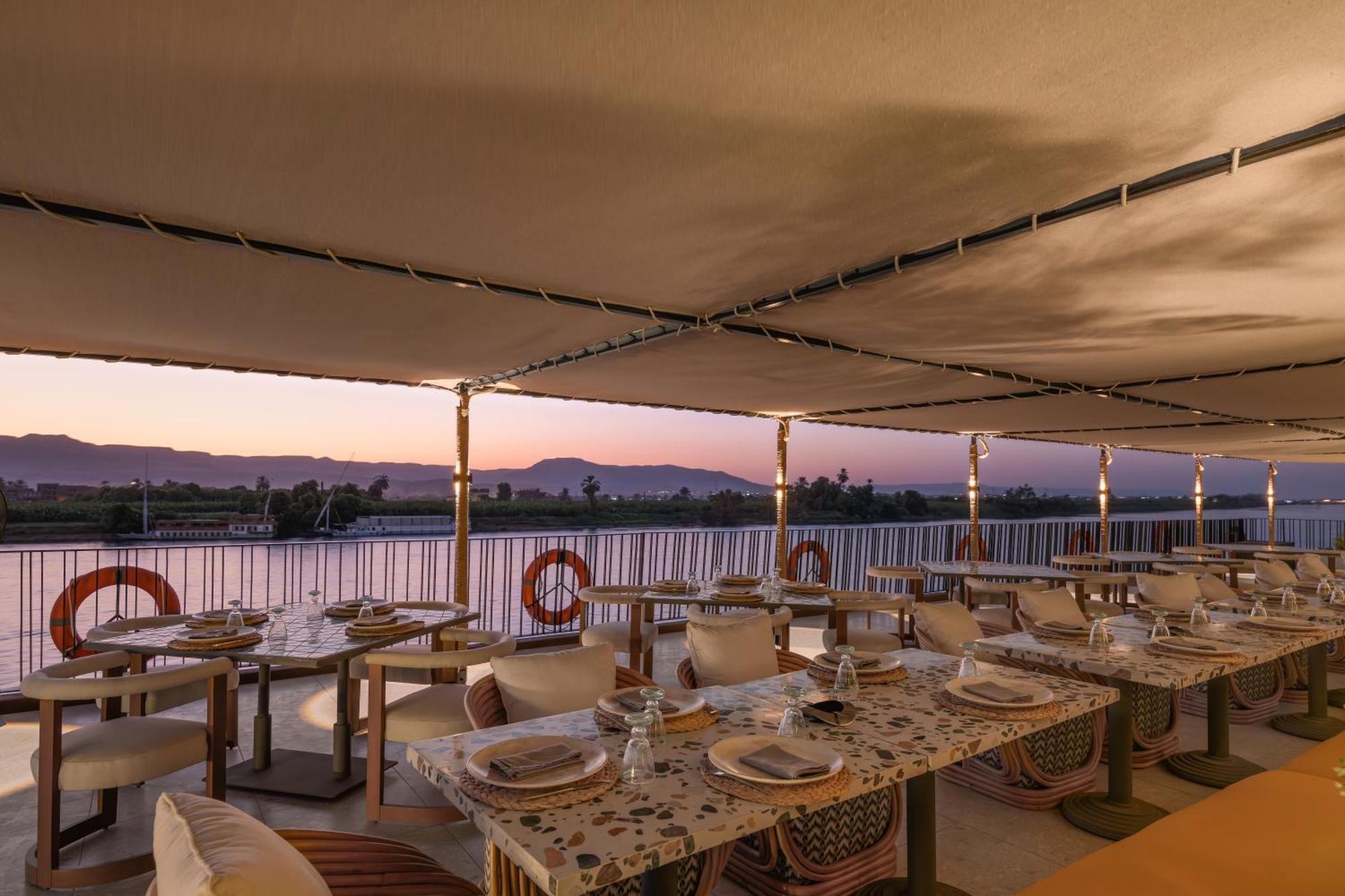 Soleil Nile Cruise - Every Monday From Luxor For 4 & 7 Nights, And Every Friday From Aswan For 3 & 7 Nights Dış mekan fotoğraf