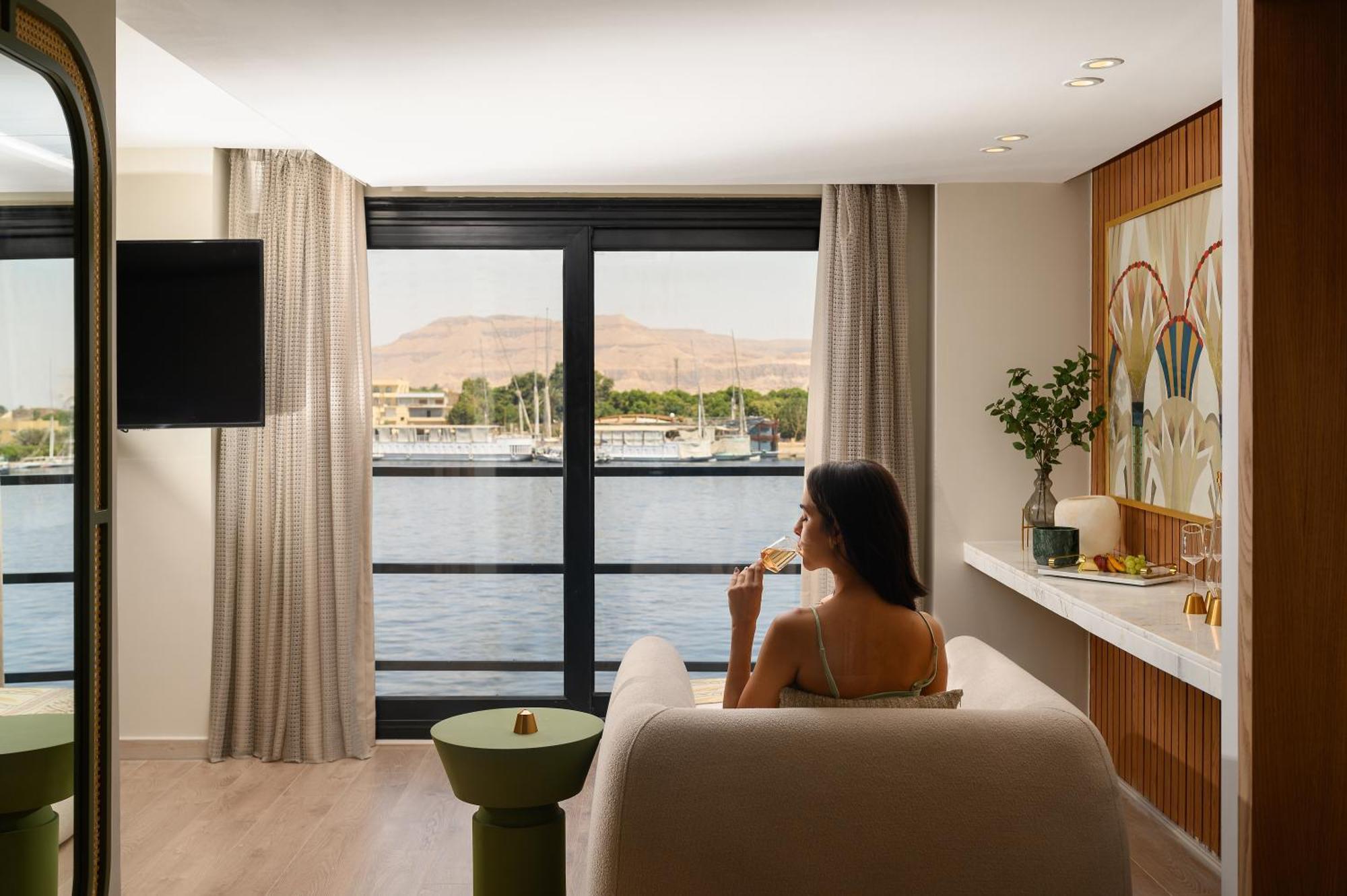 Soleil Nile Cruise - Every Monday From Luxor For 4 & 7 Nights, And Every Friday From Aswan For 3 & 7 Nights Dış mekan fotoğraf